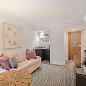 Junior King Suite Seating Area